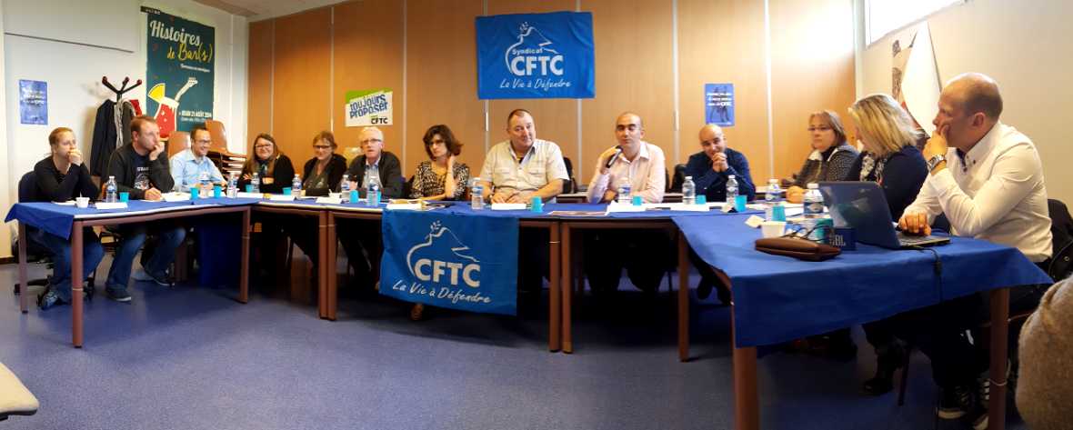 Clmentine Leuthreau, Yann Plouviez reprsentant(e)s CHSCT et CDAS, Sylvain Leblanc, permanent Nord-Pas de Calais-Somme, Frdrique Davigny, lue catgorie C, Martine Hennequin, lue catgorie B, CTL et secrtaire dpartementale adjointe, Jean-Franois Heneman, secrtaire dpartemental adjoint et  CTL, Vronique Vicari, permanente CFTC DDFiP Pas de Calais, Gabriel Gaillard, secrtaire dpartemental, Luc Velter, Prsident CFTC DGFiP, Rachid Azzoug, Secrtaire Gnral CFTC DGFiP, Anne-Laure Waguet, experte catgorie B, Florence Don, lue catgorie B et Stphane Royer, secrtaire dpartemental adjoint