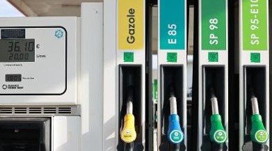 La remise sur les prix du carburant prolonge ...