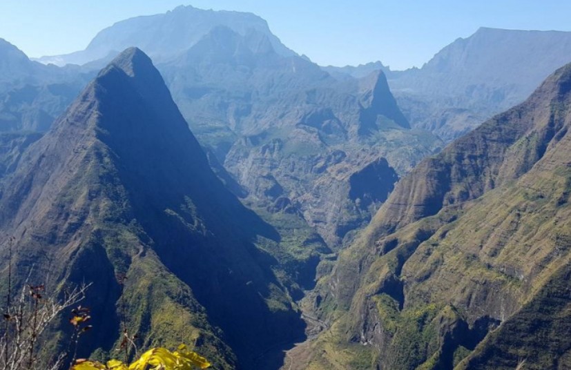  Ltat durgence sanitaire dclar  la Martinique et  La Runion